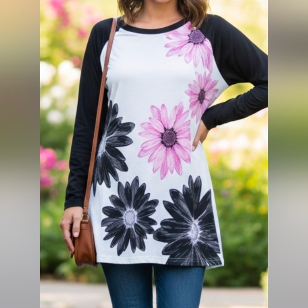 LILY by Firmiana White Floral Tunic SMALL